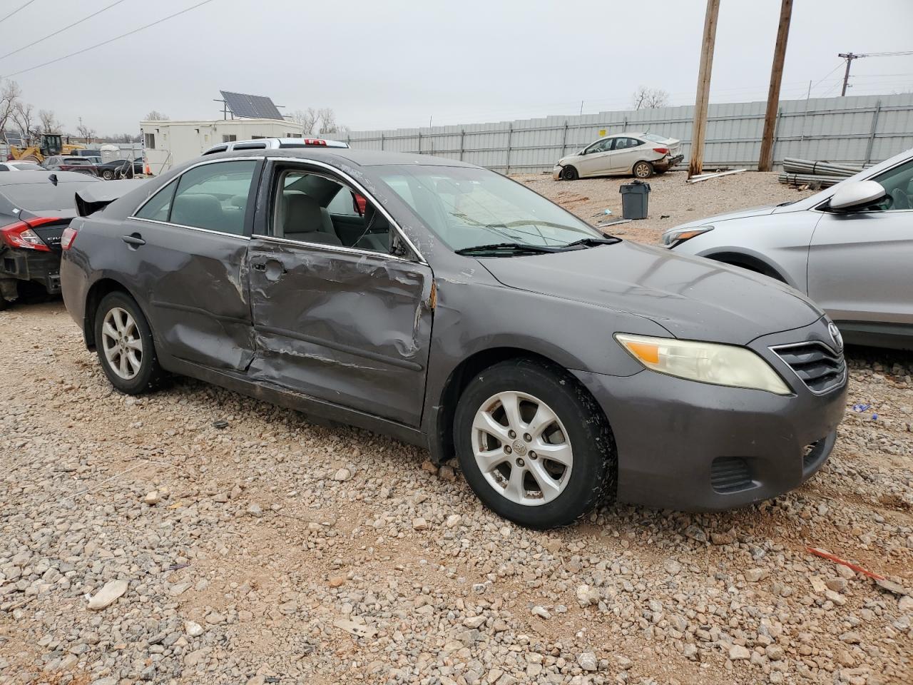 2011 Toyota Camry - Image 4