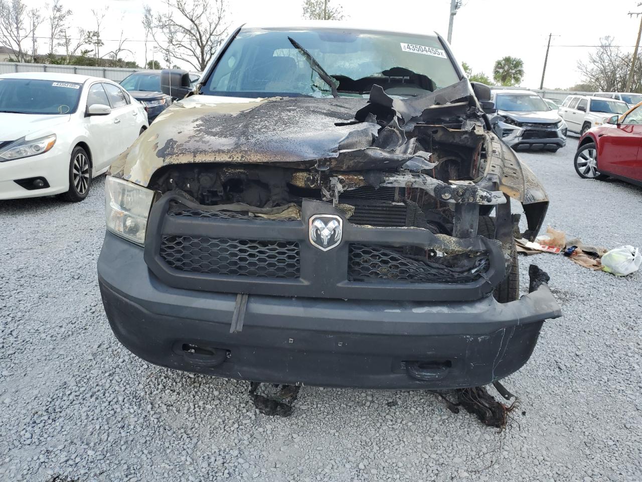 2016 RAM 1500 - Image 5