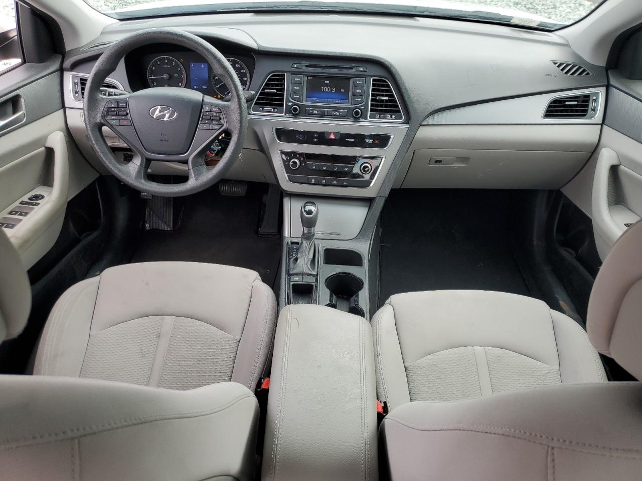 2015 Hyundai Sonata - Image 8