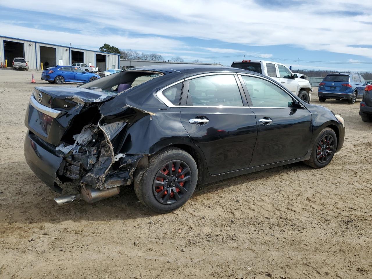 2015 Nissan Altima - Image 3