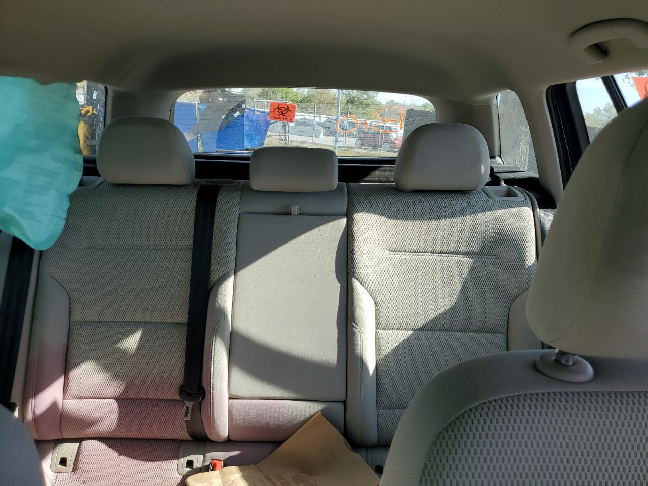 2017 Volkswagen Golf - Image 10