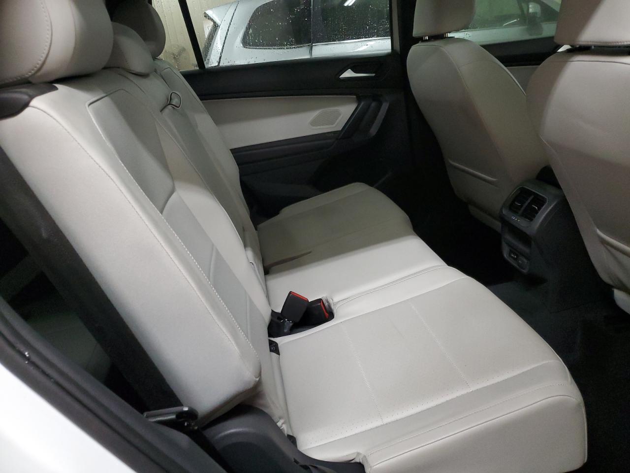 2019 Volkswagen Tiguan - Image 11