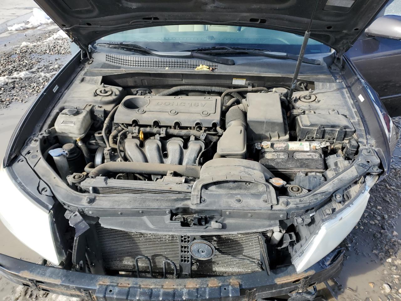 2009 Hyundai Sonata - Image 12