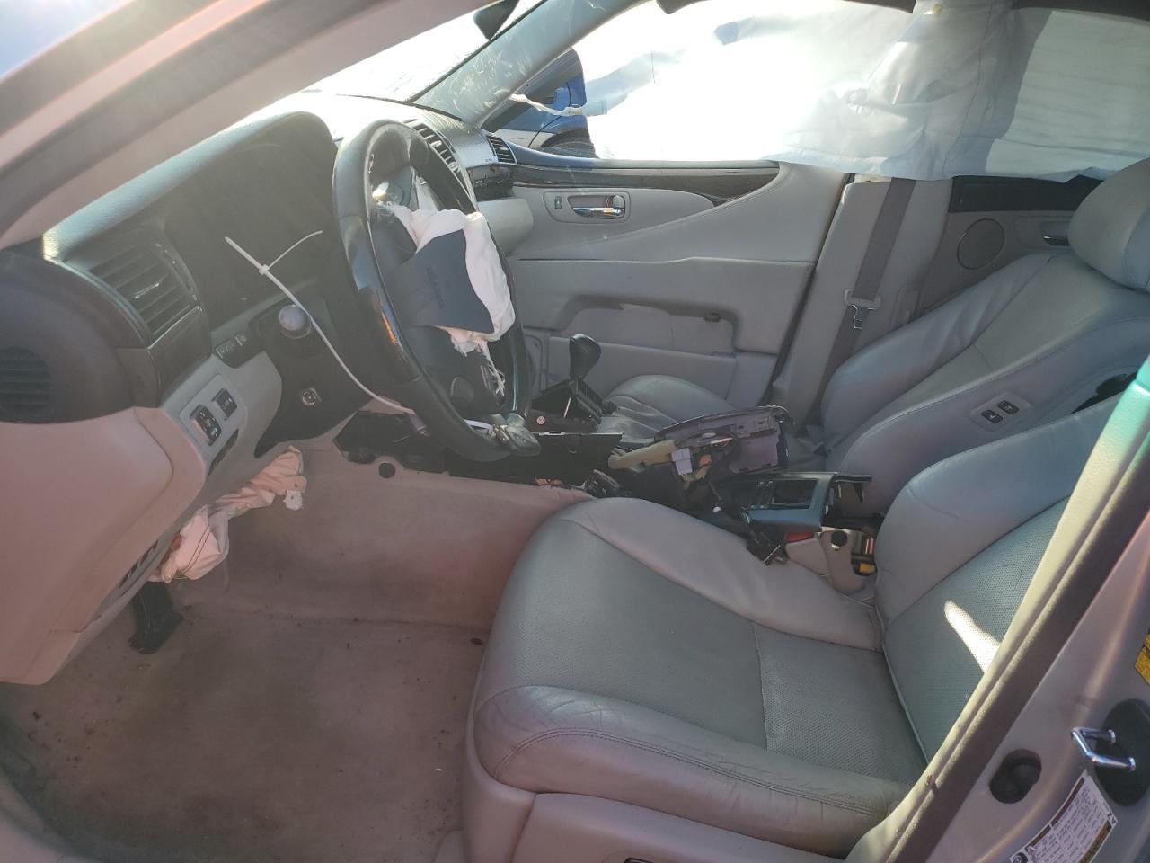 2008 Lexus LS - Image 7