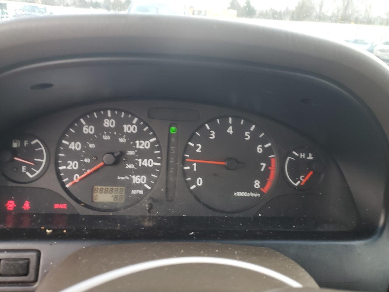2000 Nissan Maxima - Image 9