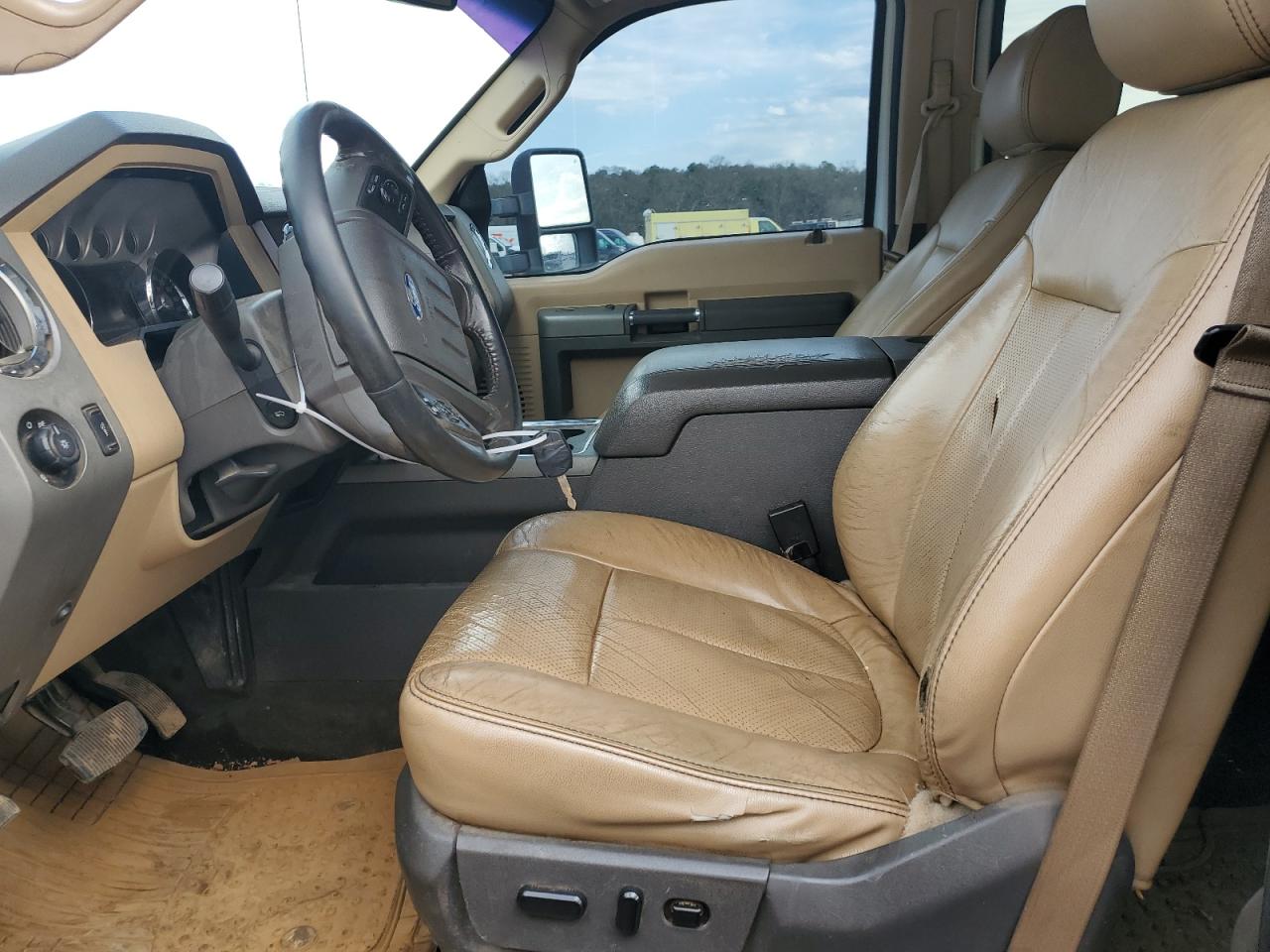 2012 Ford F350 - Image 7