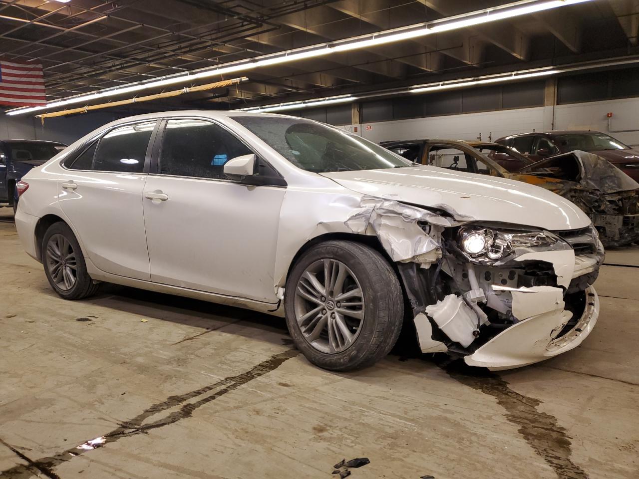 2016 Toyota Camry - Image 4