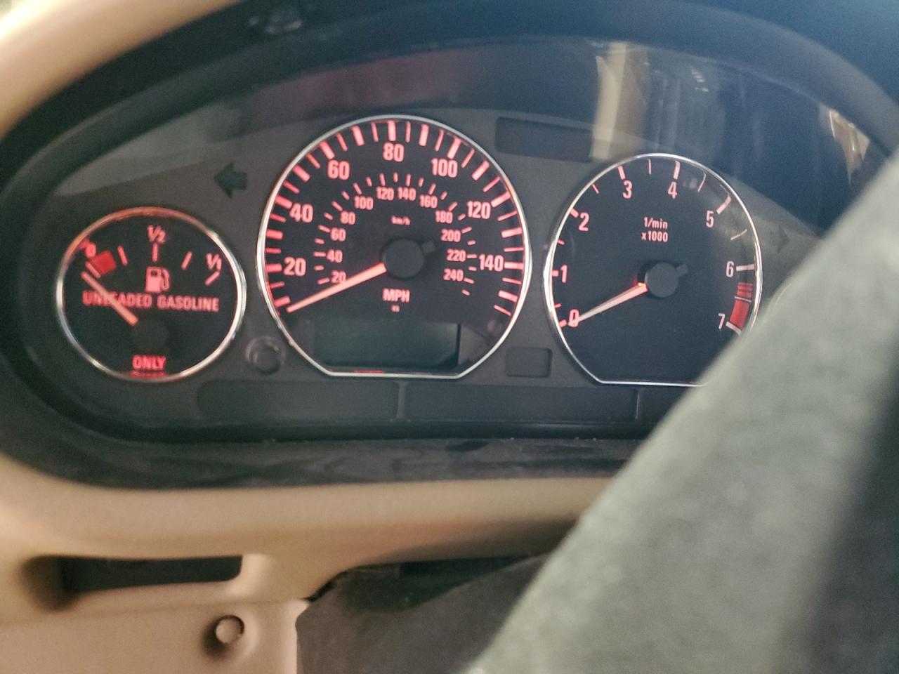 2000 BMW Z3 - Image 9