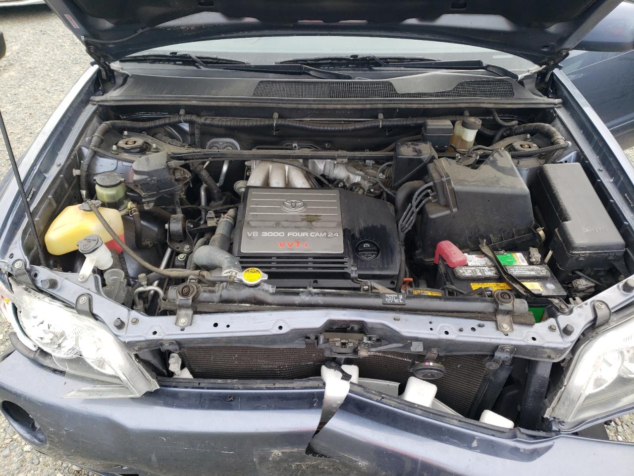 2003 Toyota Highlander - Image 12