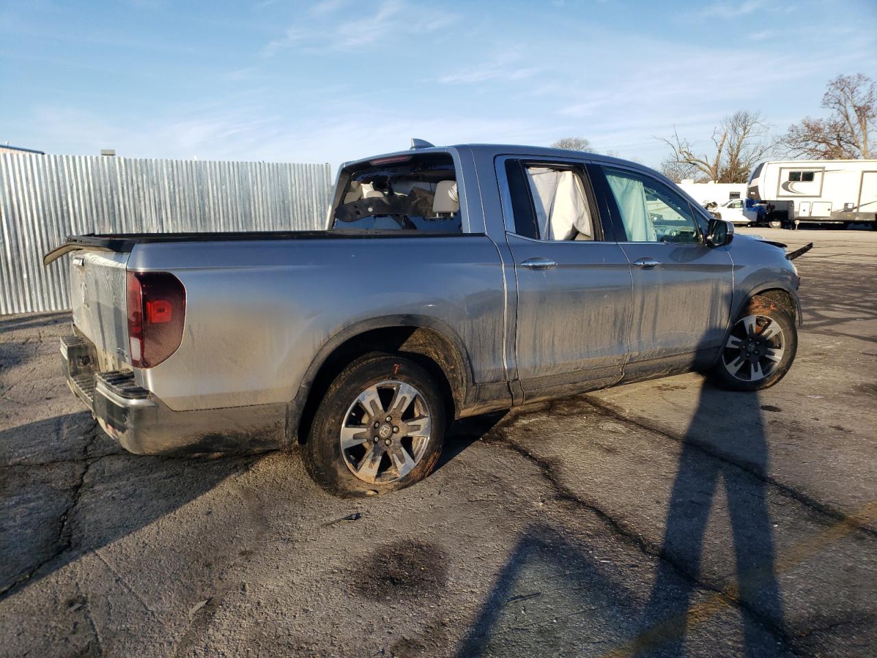 2017 Honda Ridgeline - Image 3
