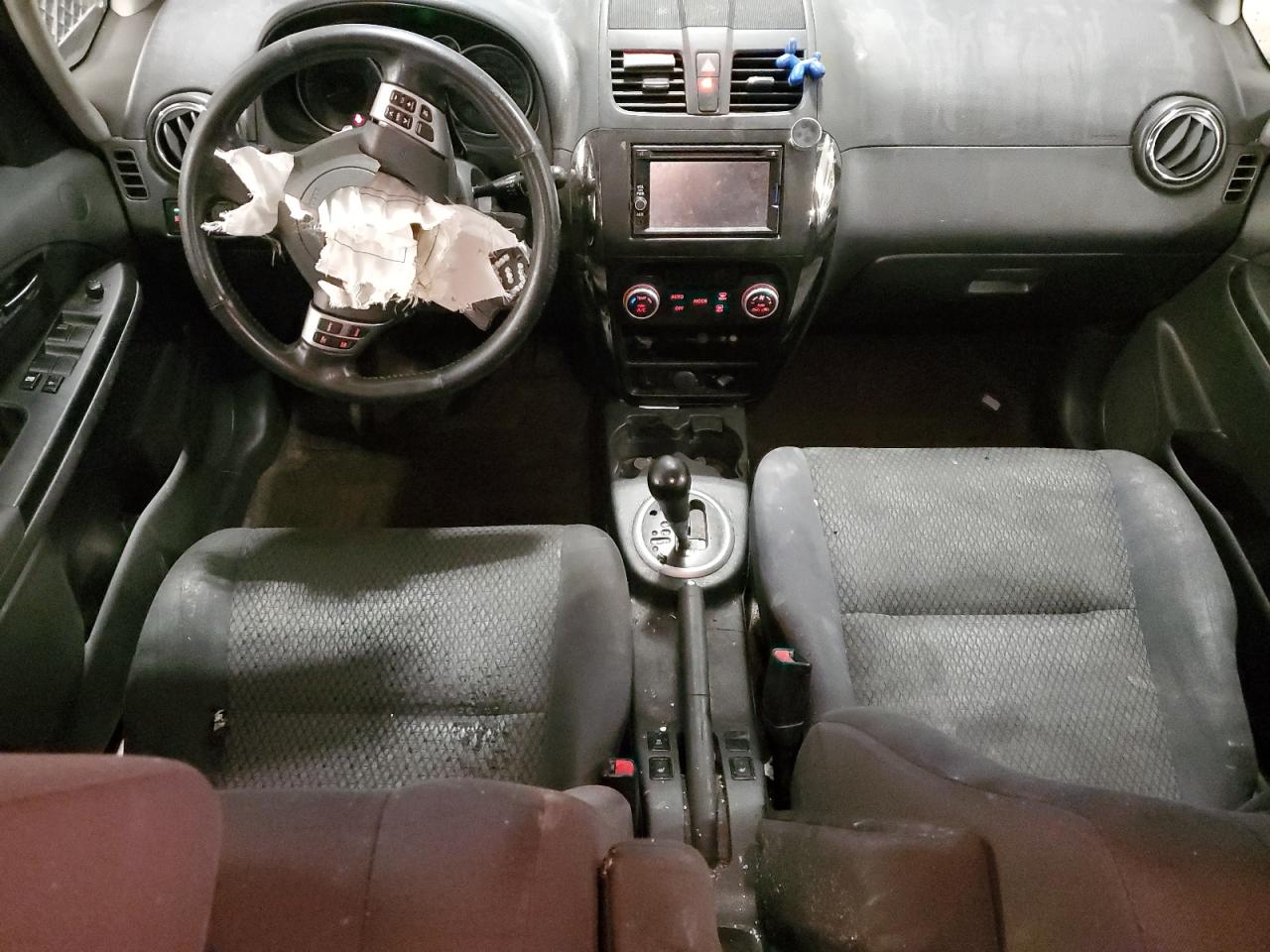 2013 Suzuki SX4 - Image 8