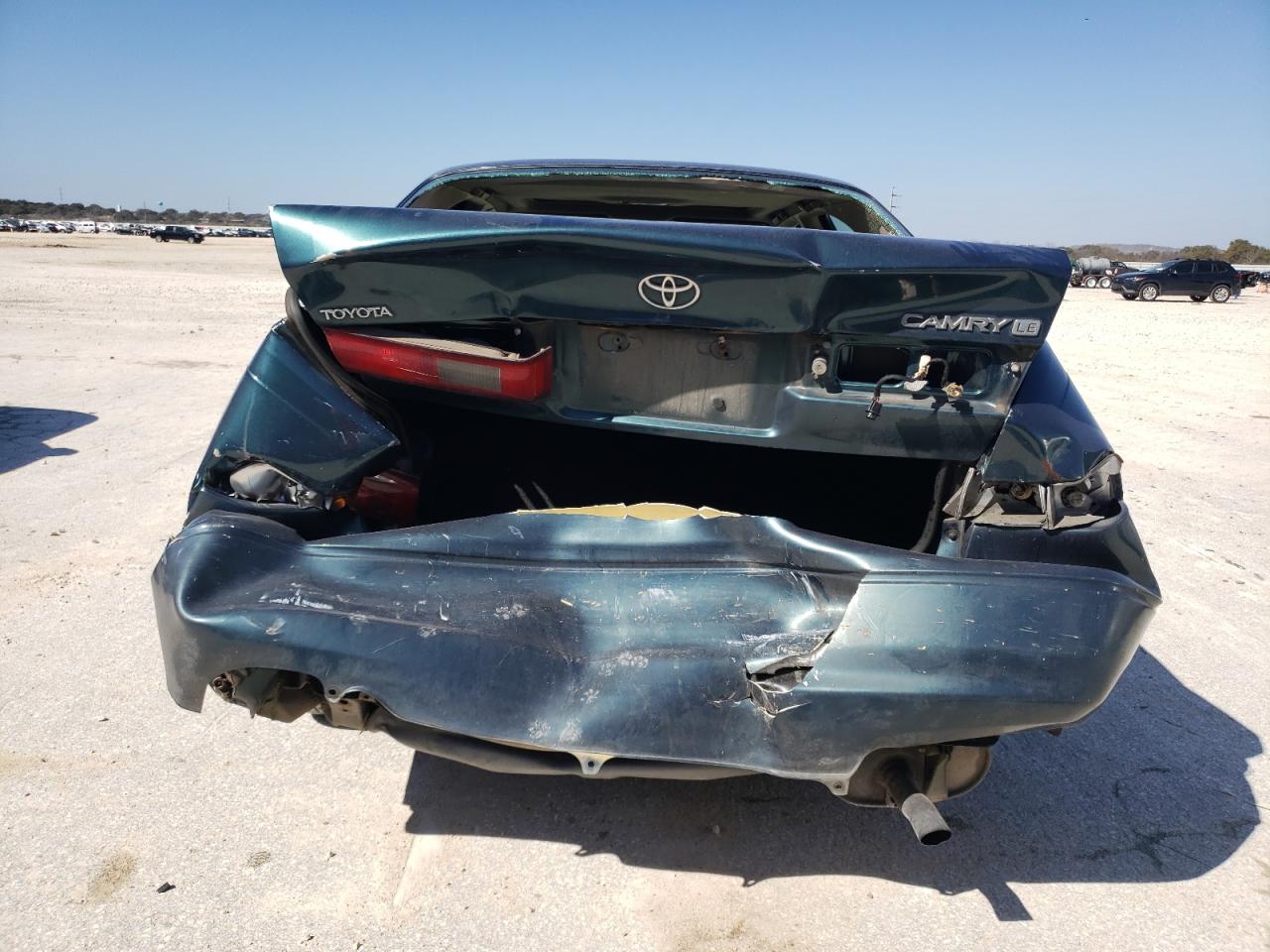 1998 Toyota Camry - Image 6