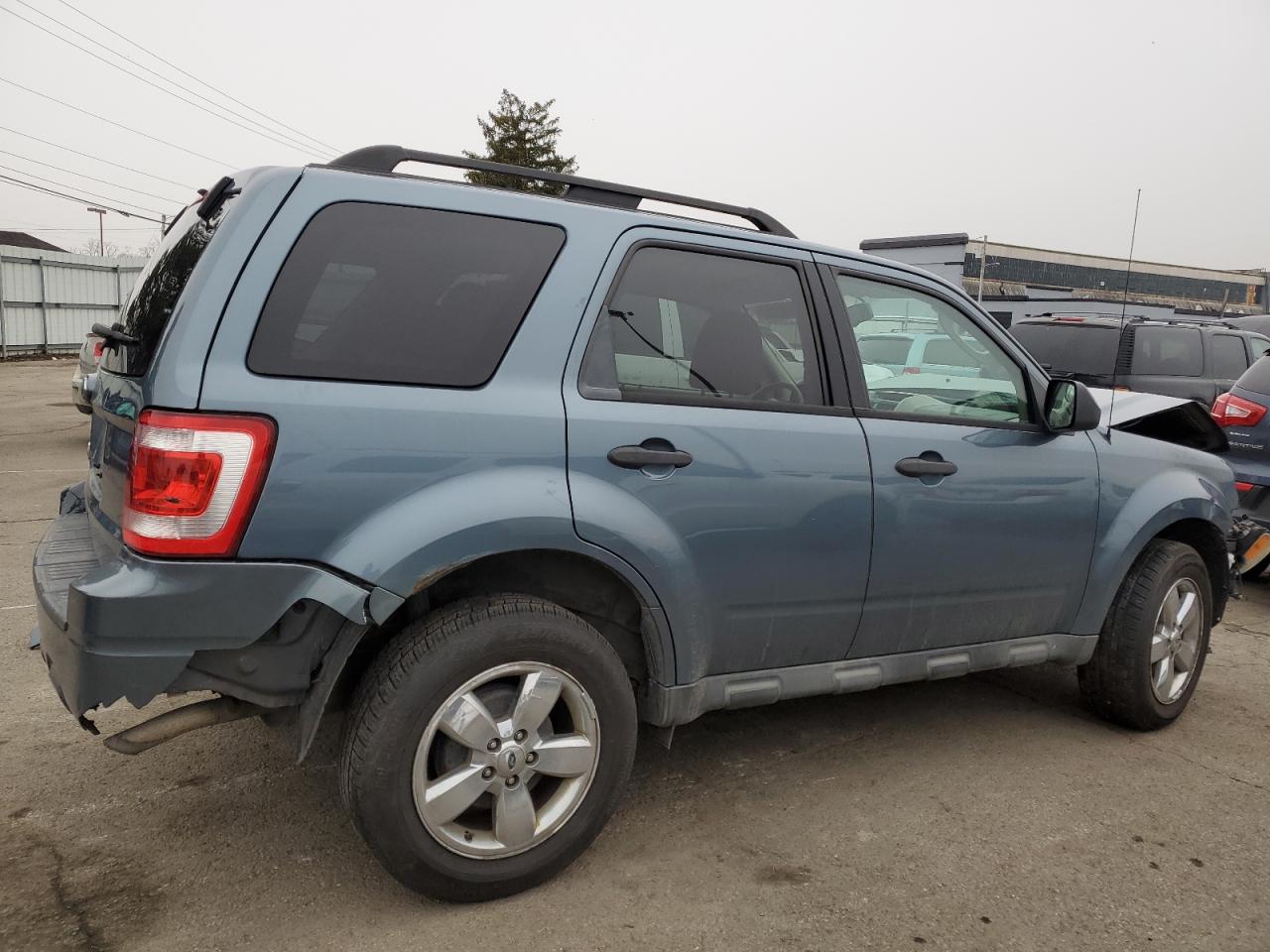 2011 Ford Escape - Image 3