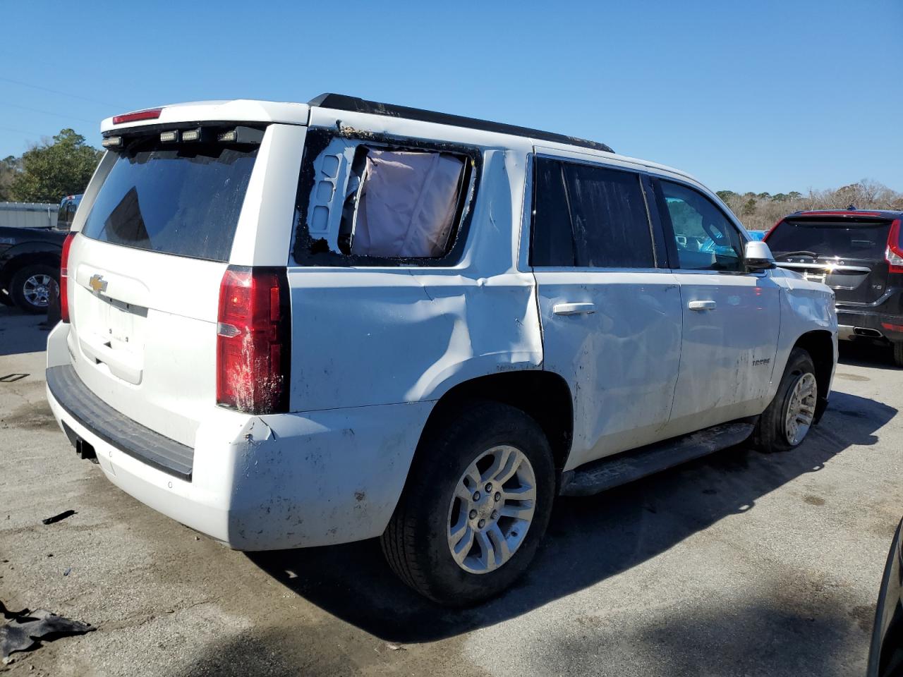 2019 Chevrolet Tahoe - Image 3