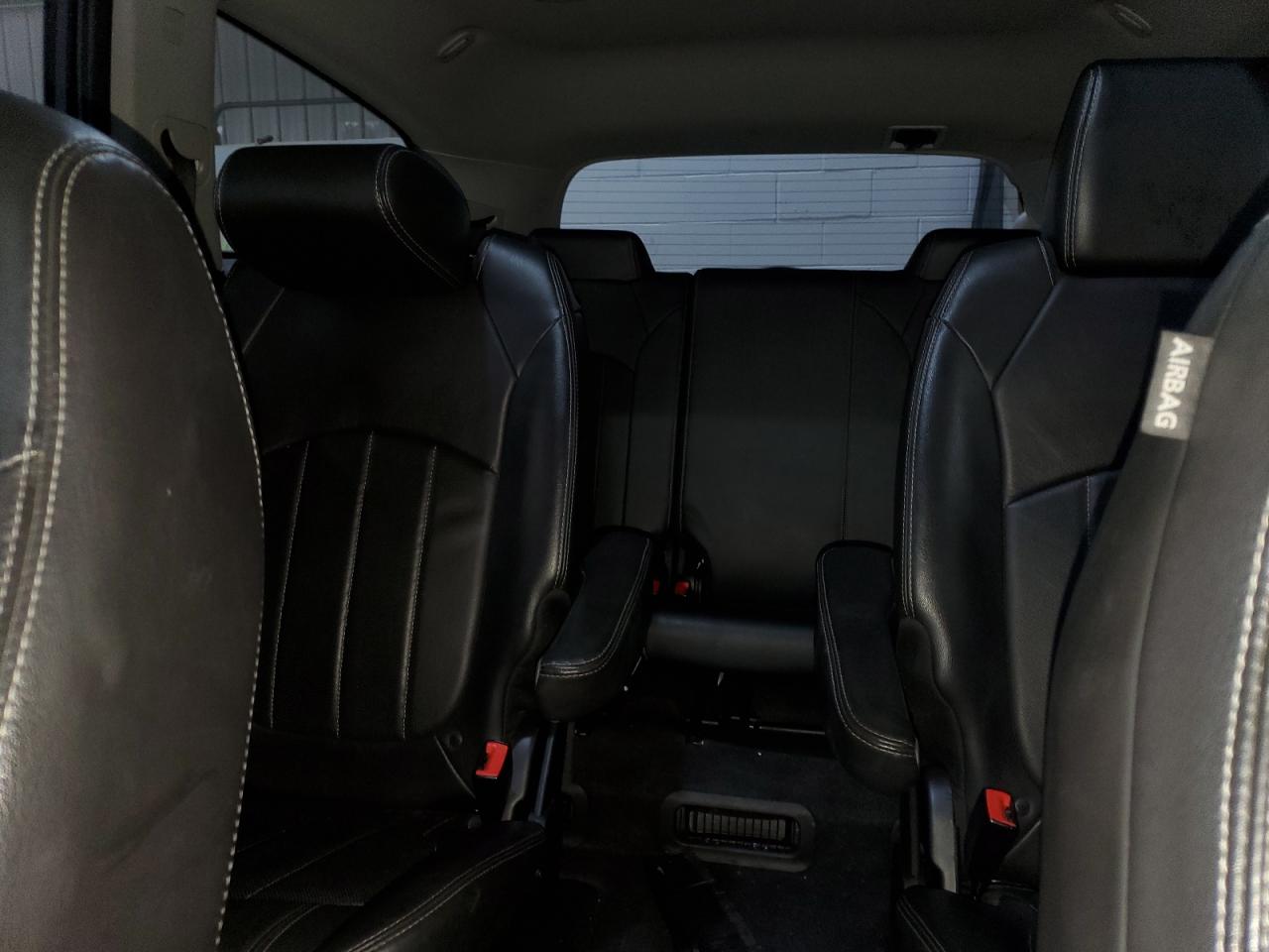 2017 Buick Enclave - Image 10