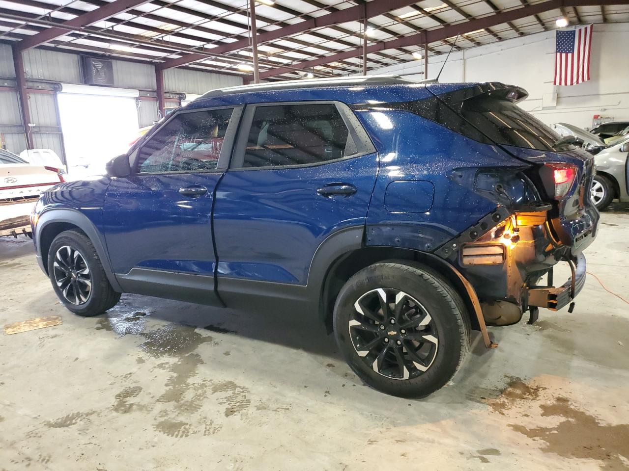 2023 Chevrolet TrailBlazer - Image 2