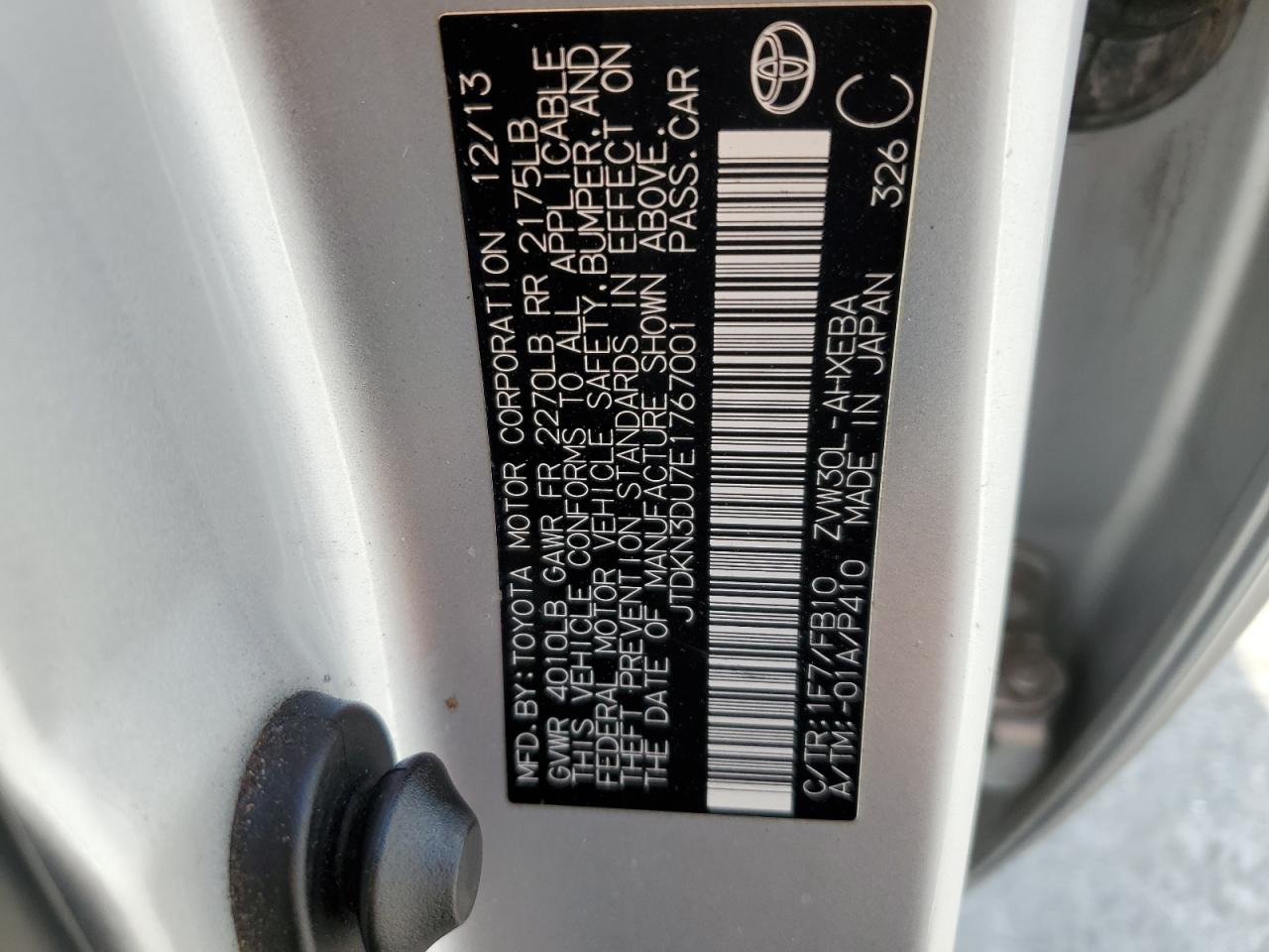 2014 Toyota Prius - Image 14