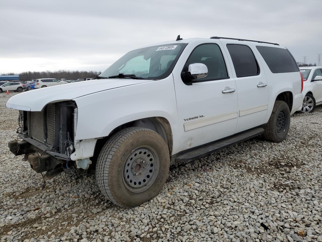 2011 Gmc Yukon Xl C1500 Sle for Sale in Memphis, TN - Front End
