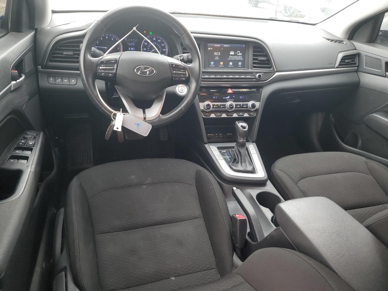 2020 Hyundai Elantra - Image 8