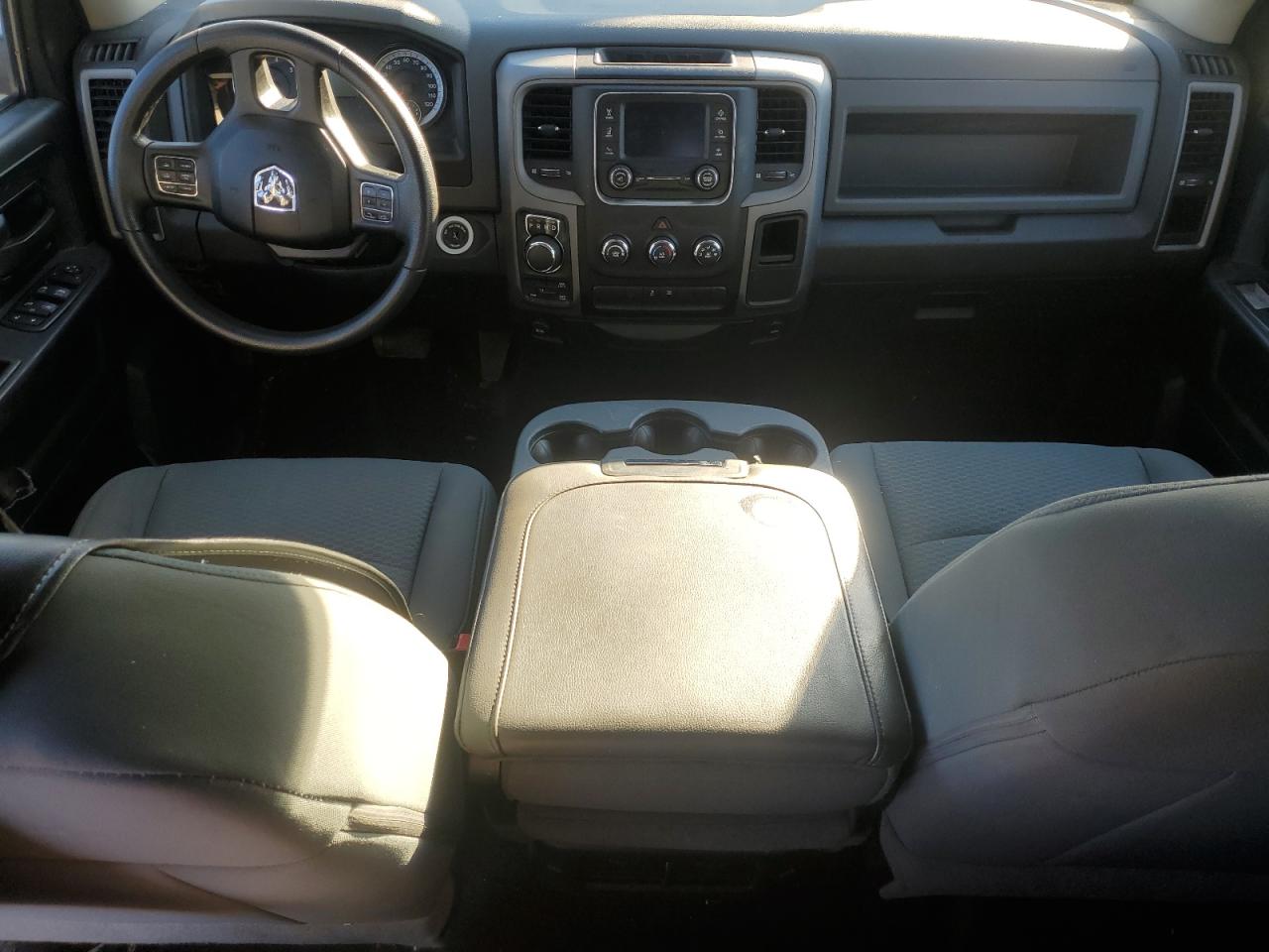 2015 RAM 1500 - Image 8