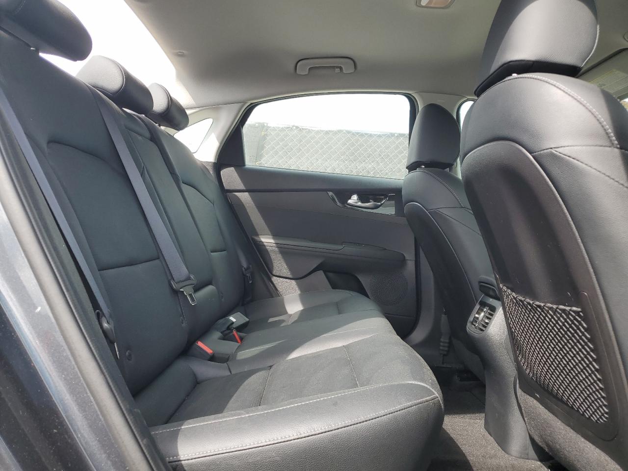 2020 Kia Forte - Image 10