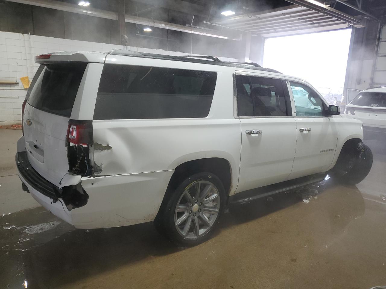 2016 Chevrolet Suburban - Image 3