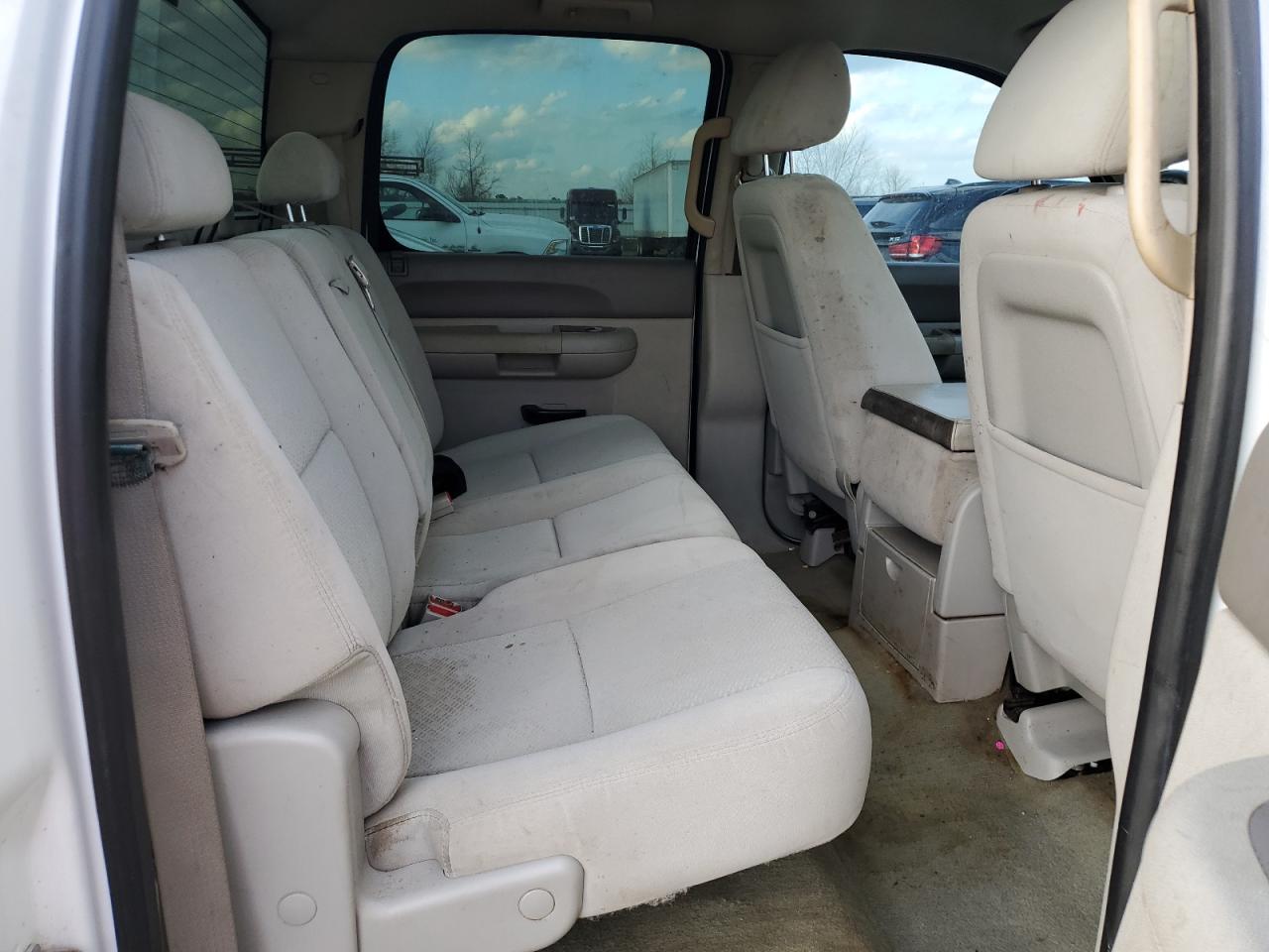 2008 GMC Sierra - Image 10