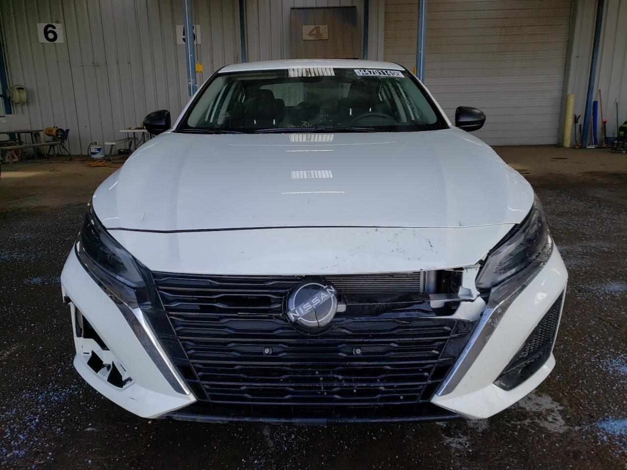 2024 Nissan Altima - Image 5