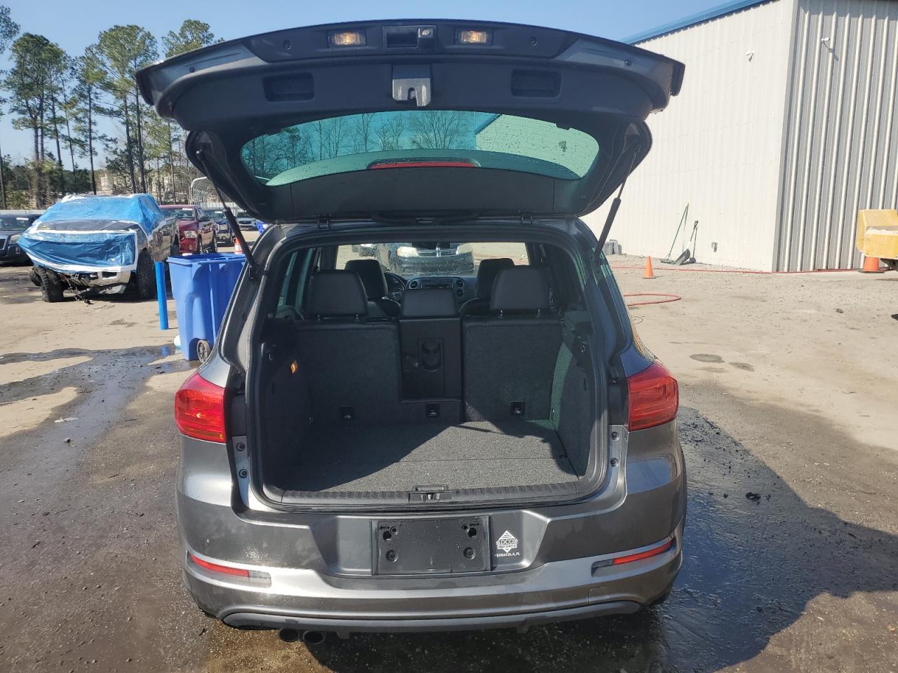 2016 Volkswagen Tiguan - Image 6