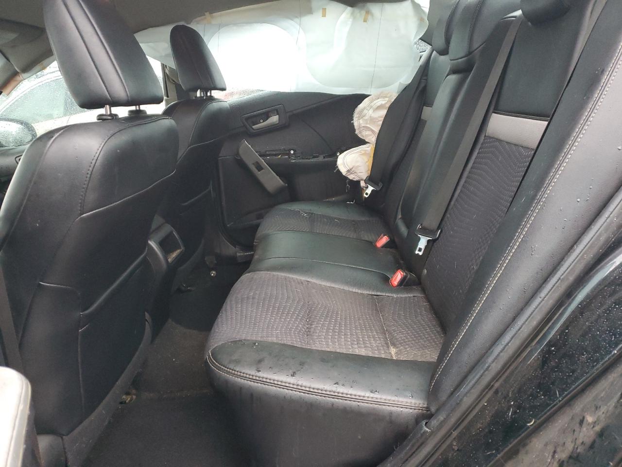 2012 Toyota Camry - Image 11