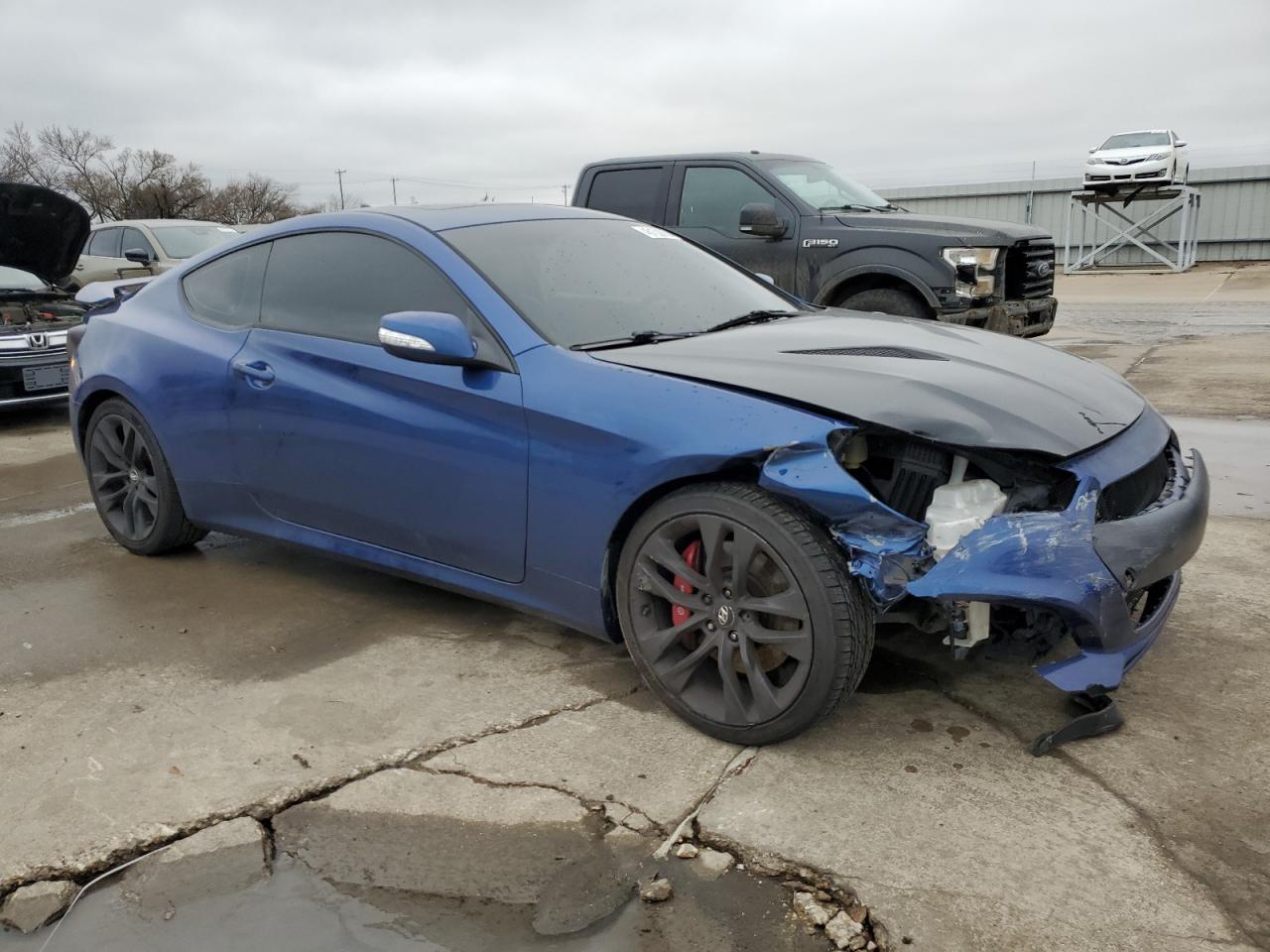 2015 Hyundai Genesis - Image 4