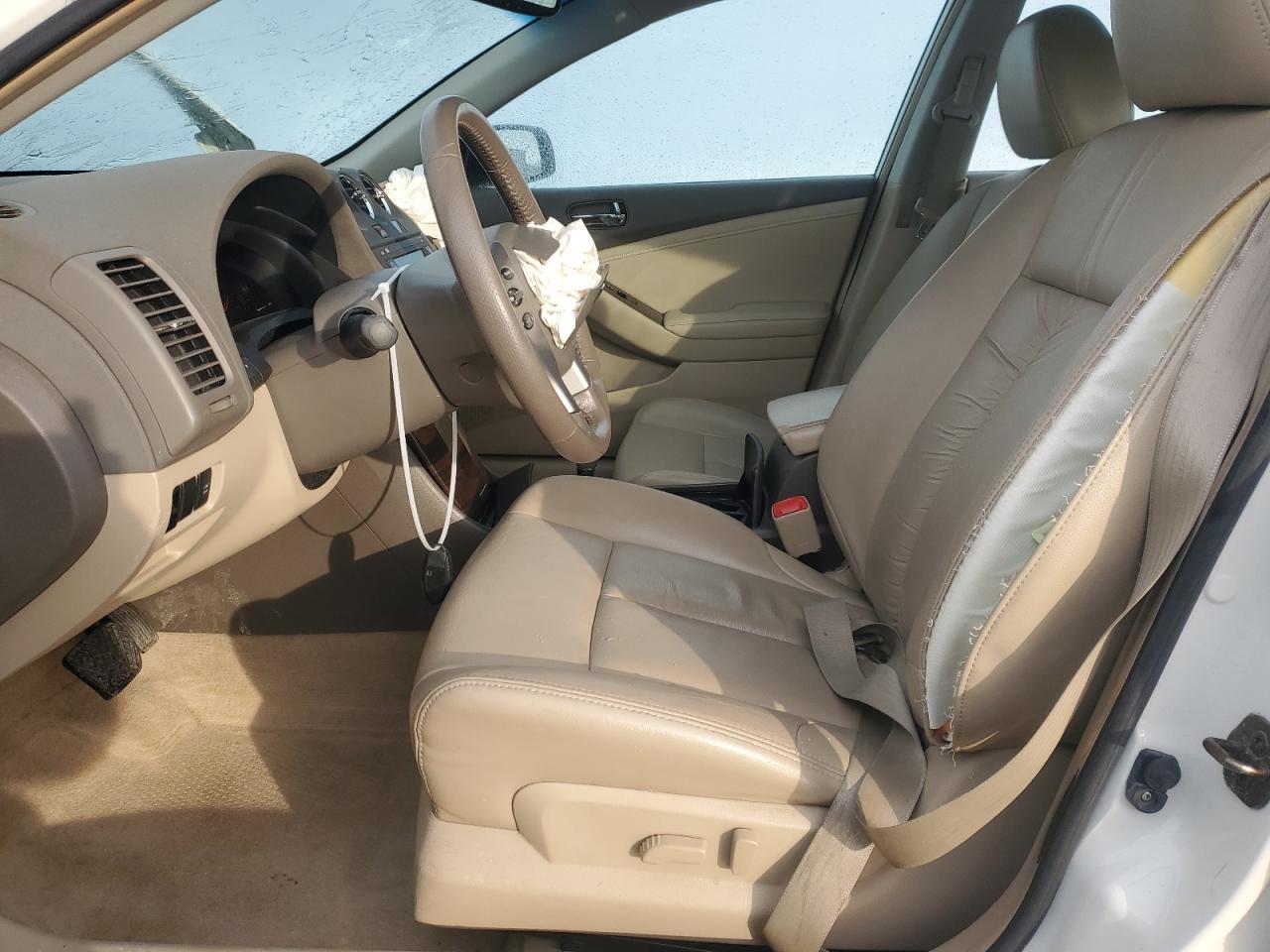 2010 Nissan Altima - Image 7