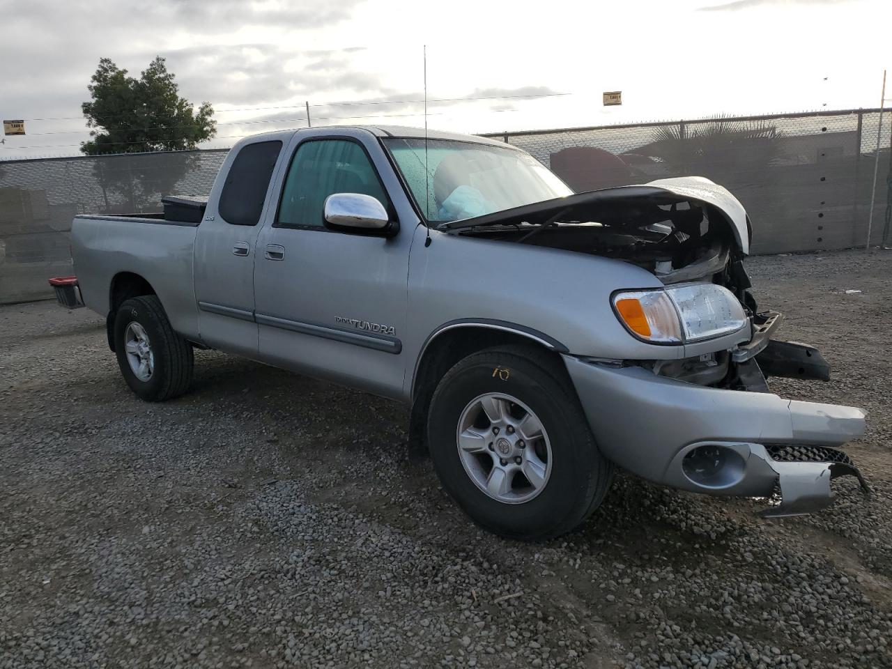 2004 Toyota Tundra - Image 4