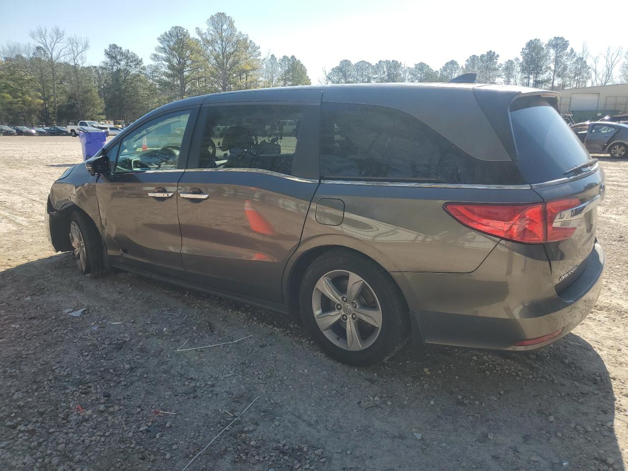 2019 Honda Odyssey - Image 2