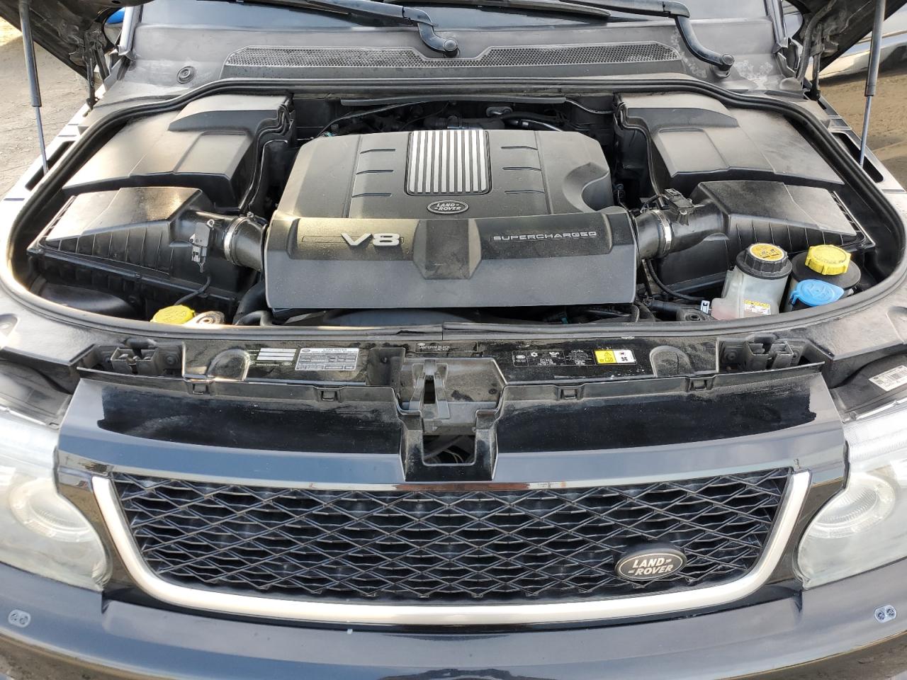 2013 Land Rover Range Rover - Image 12