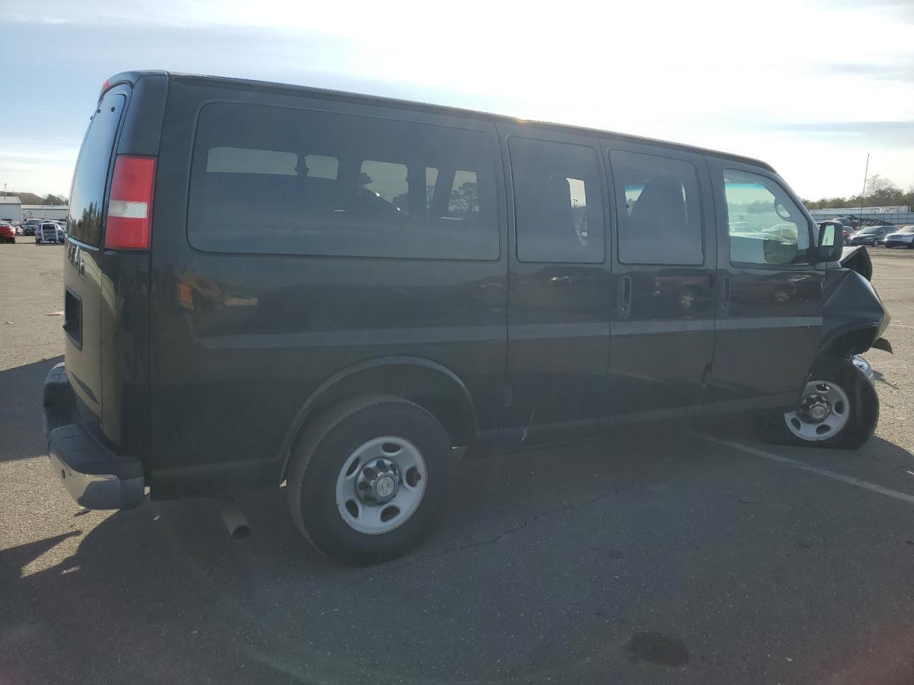 2013 Chevrolet Express - Image 3