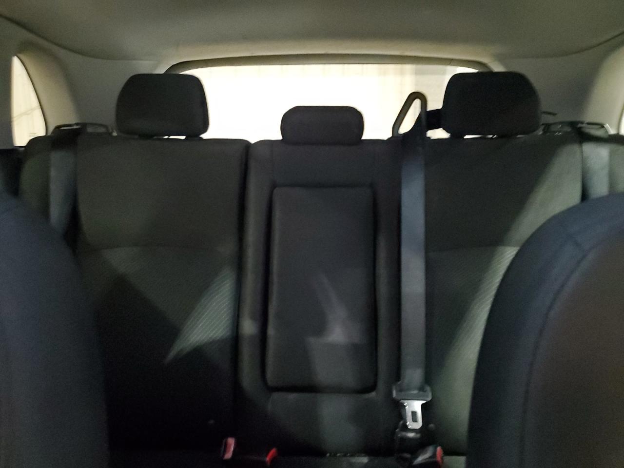 2015 Mitsubishi Outlander - Image 10
