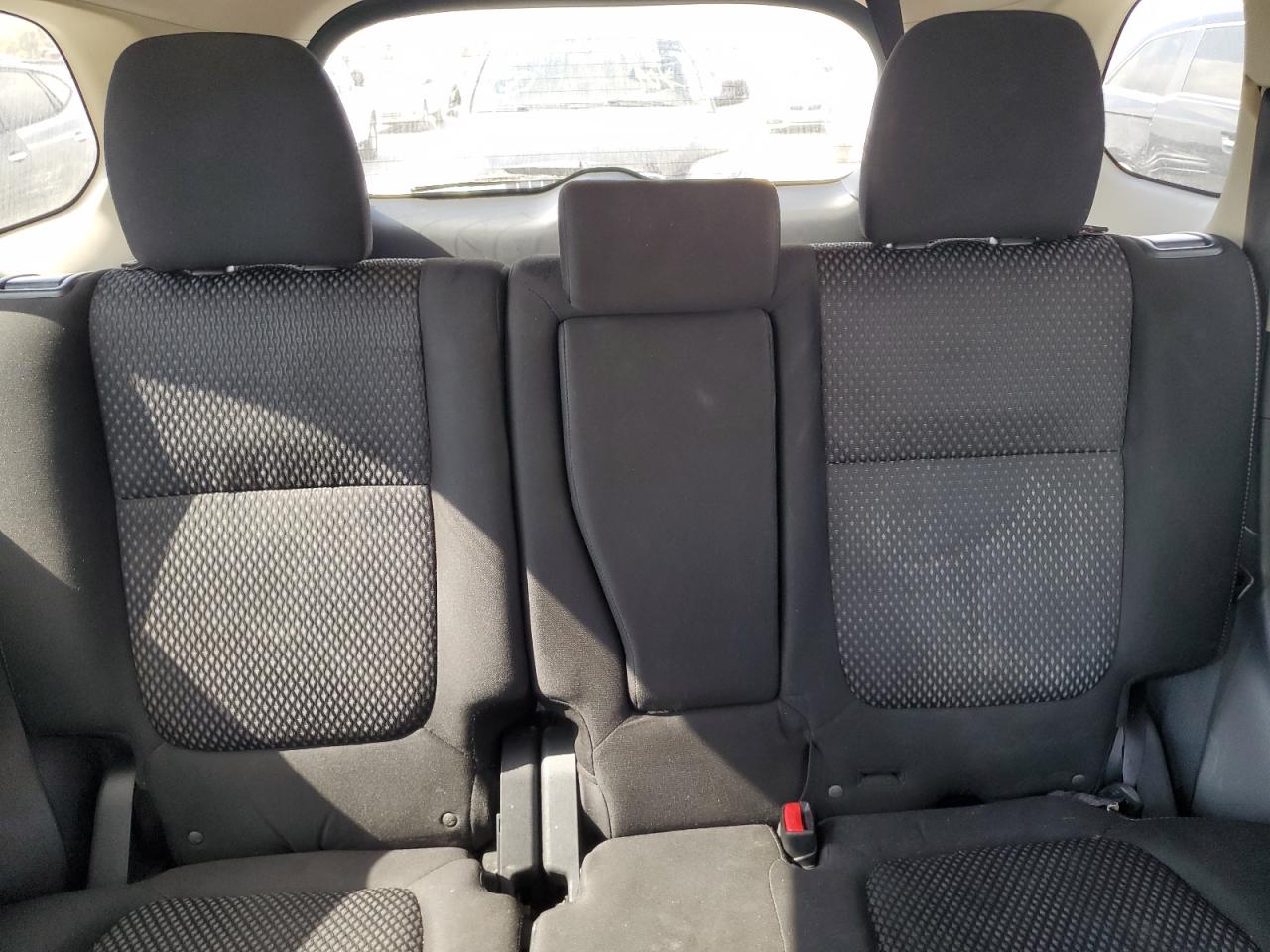 2017 Mitsubishi Outlander - Image 10