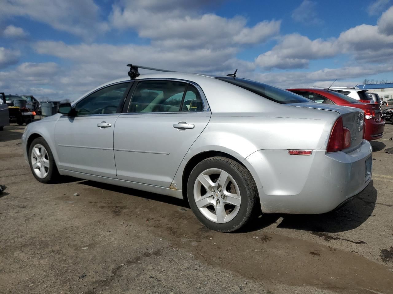 2010 Chevrolet Malibu - Image 2