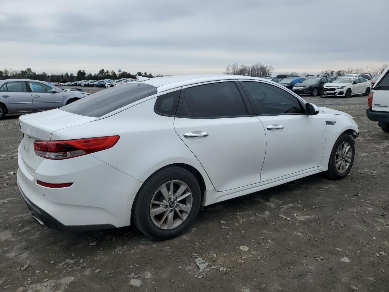 2019 Kia Optima - Image 3