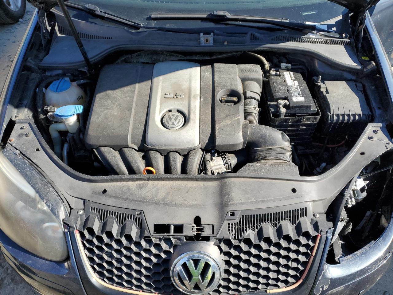 2009 Volkswagen Jetta - Image 11