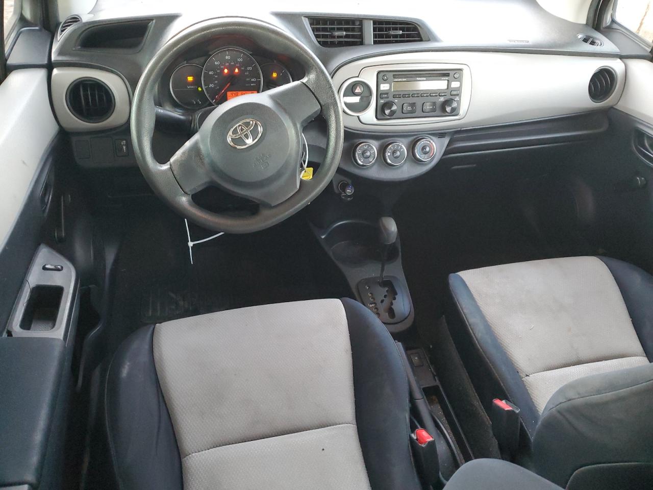2012 Toyota Yaris - Image 8