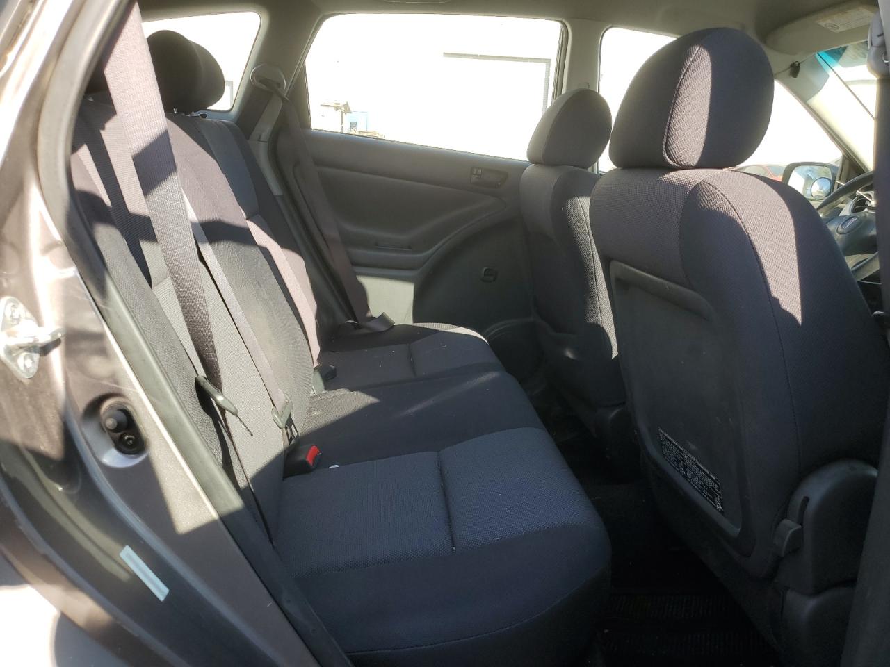 2003 Pontiac Vibe - Image 10