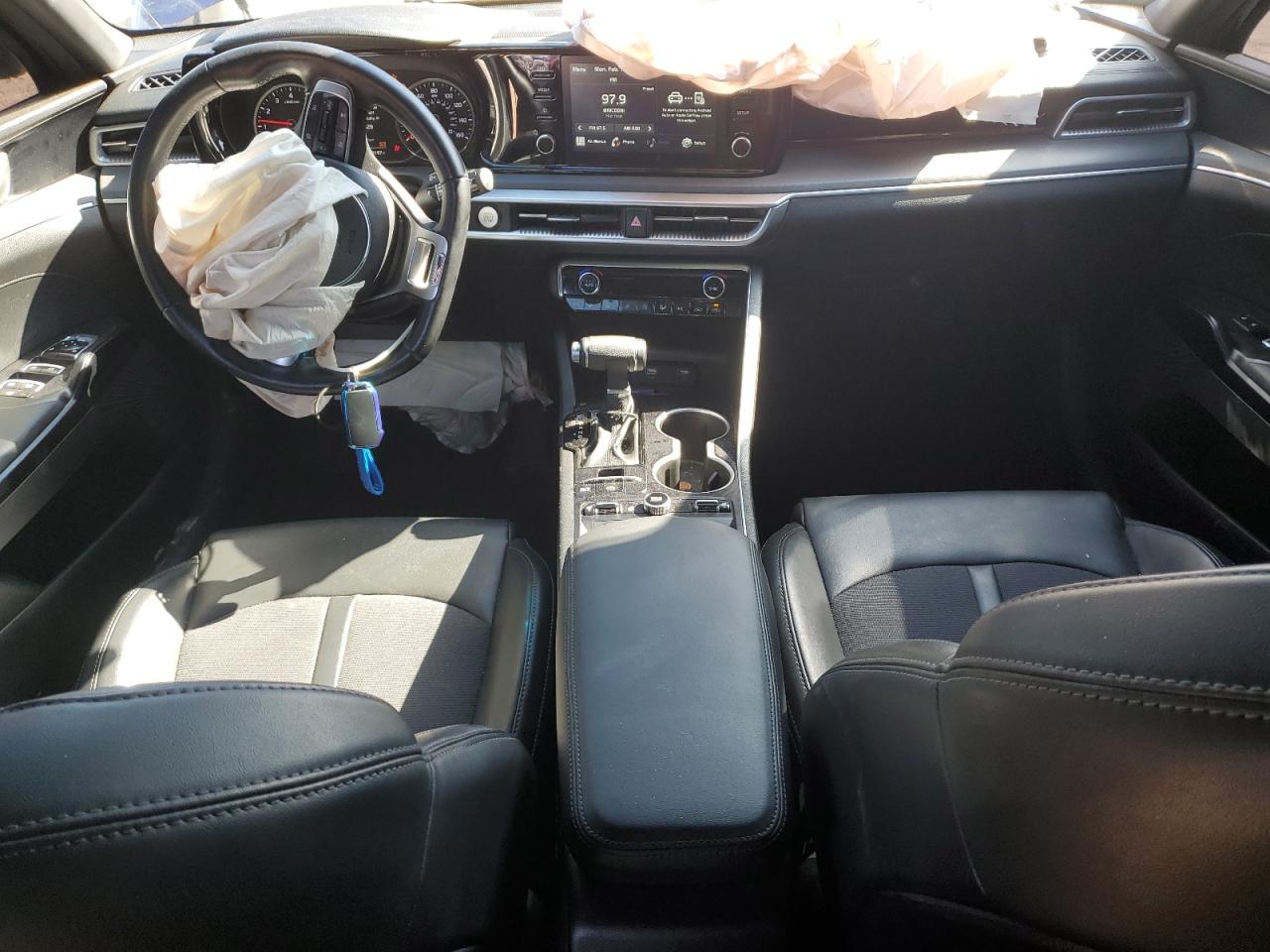 2021 Kia K5 - Image 8