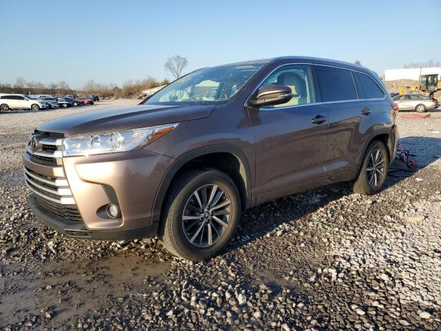 2018 Toyota Highlander Se