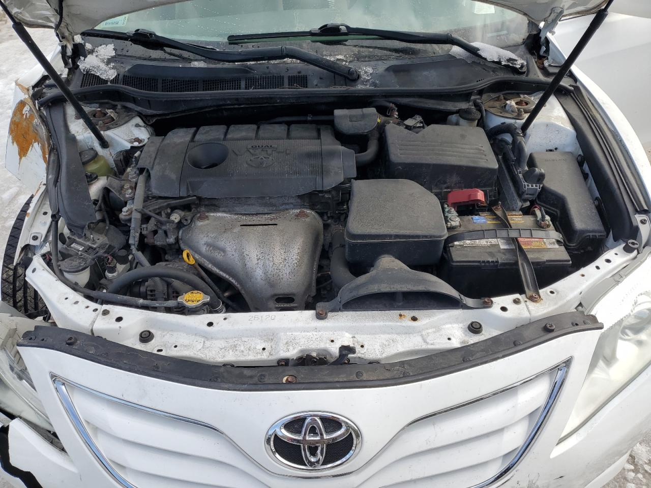 2011 Toyota Camry - Image 11