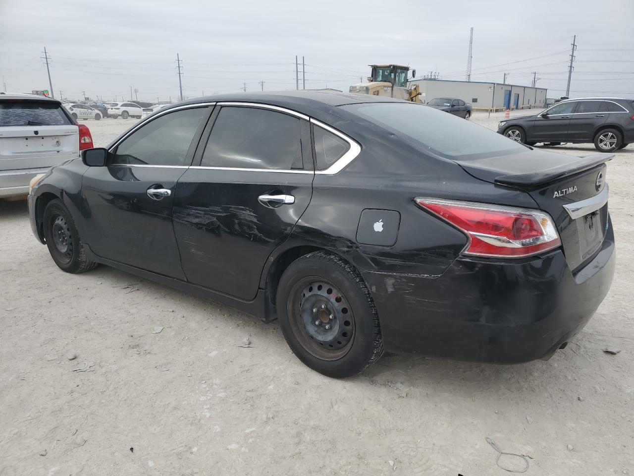 2014 Nissan Altima - Image 2