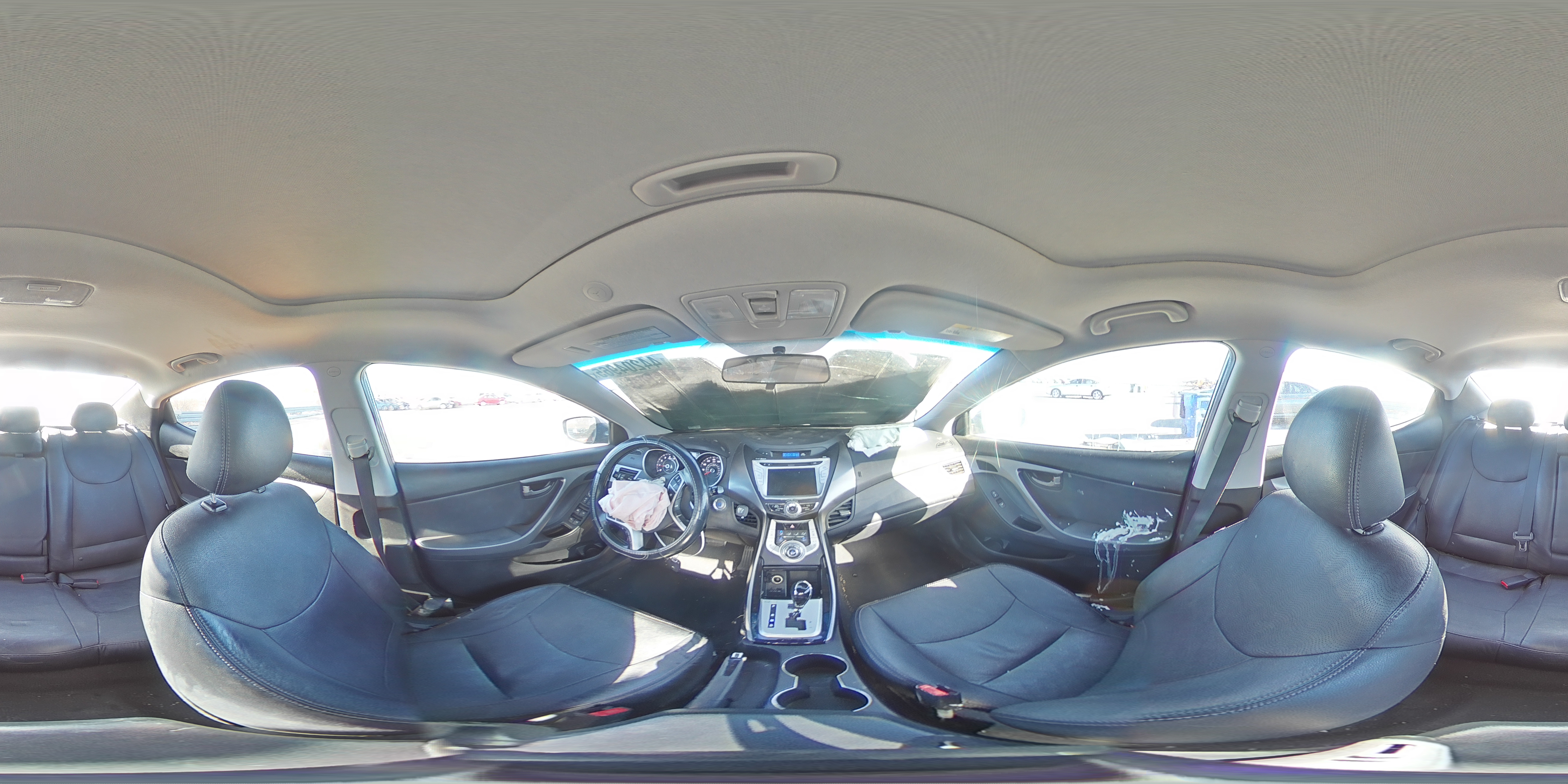 2011 Hyundai Elantra - Image 12