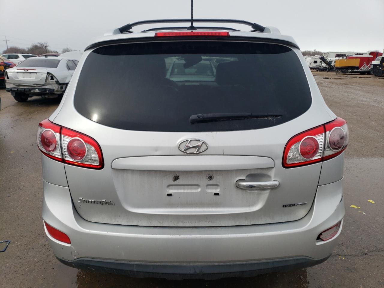 2012 Hyundai Santa Fe - Image 6