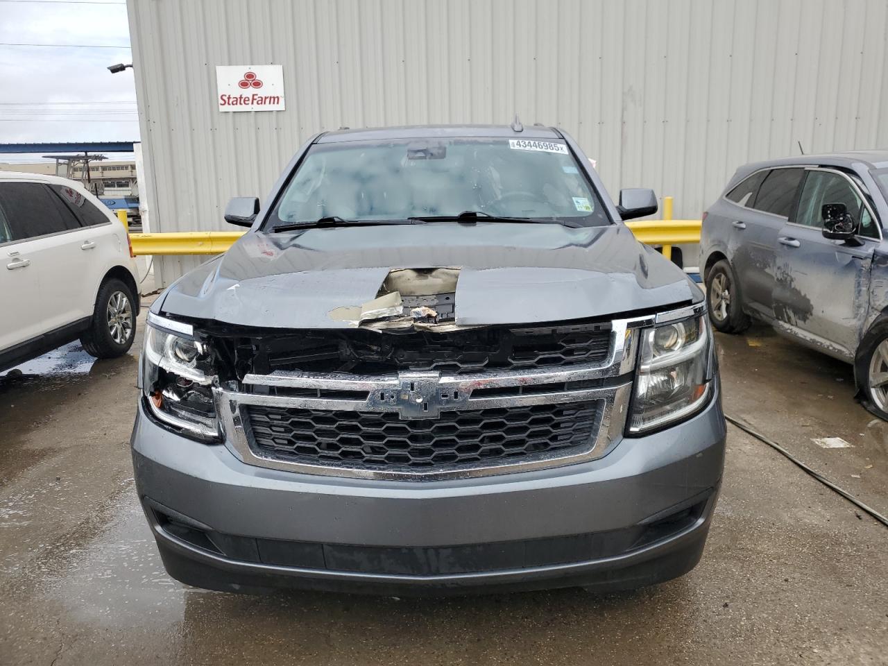 2019 Chevrolet Suburban - Image 5